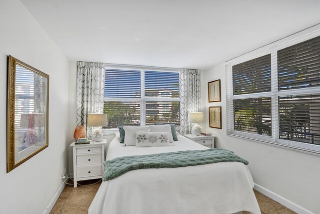 155 Isle Of Venice Dr Unit 304, Fort Lauderdale, FL 33301 - living room with baseboards and light tile patterned floors