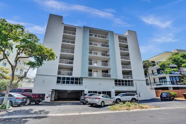 155 Isle Of Venice Dr Unit 304, Fort Lauderdale, FL 33301 - bird's eye view of a view of skyline and a large body of water