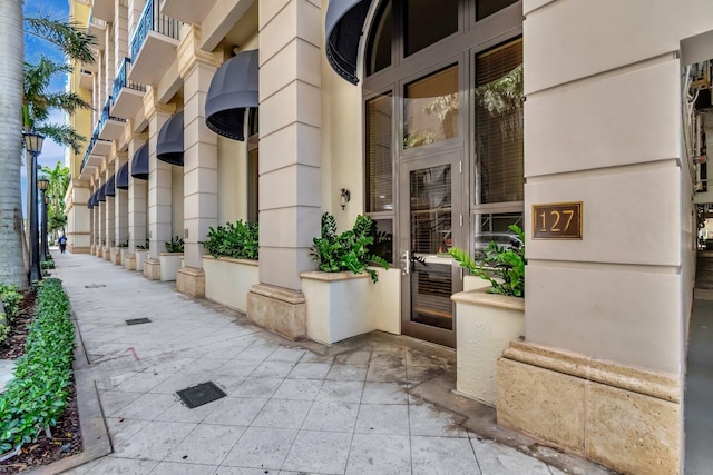 801 S Olive Ave Unit 127, West Palm Beach, FL 33401 - entrance to property with stucco siding