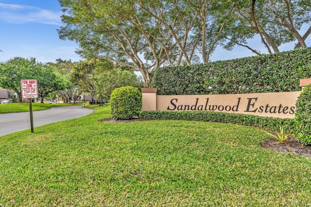 211 2nd Ct, Palm Beach Gardens, FL 33410 - community sign with a yard