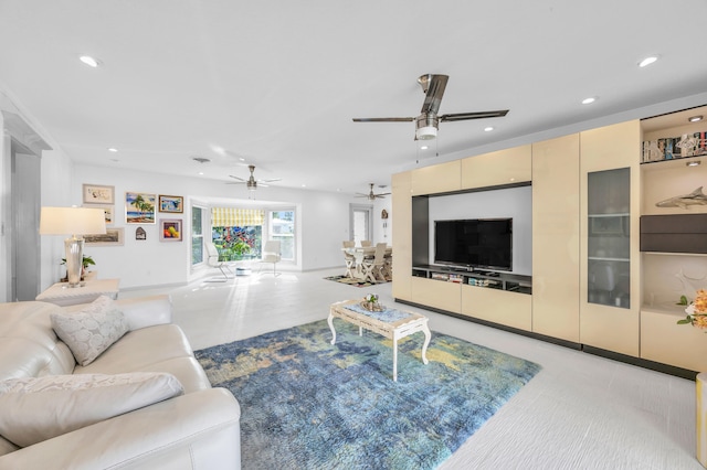 910 Dolphin Dr, Jupiter, FL 33458 - living area with ceiling fan and recessed lighting