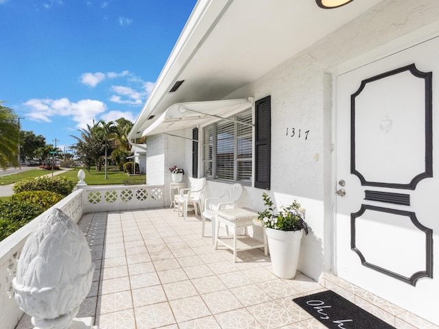 view of patio / terrace with covered porch