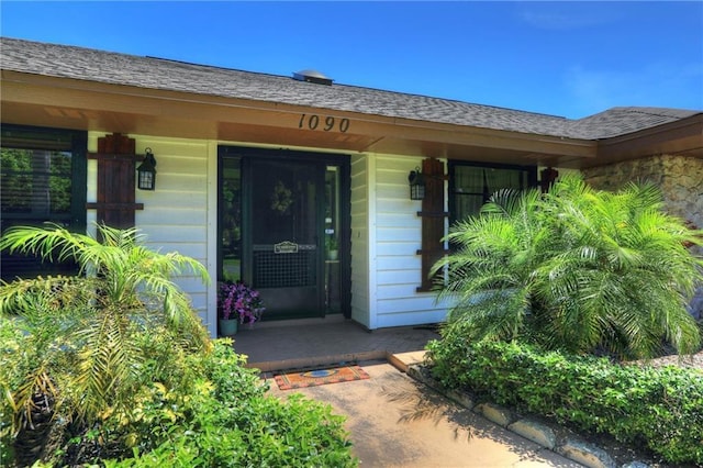 1090 31st Ave, Vero Beach, FL 32960 - property entrance featuring a porch