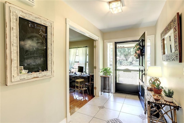 1090 31st Ave, Vero Beach, FL 32960 - foyer entrance featuring tile patterned floors