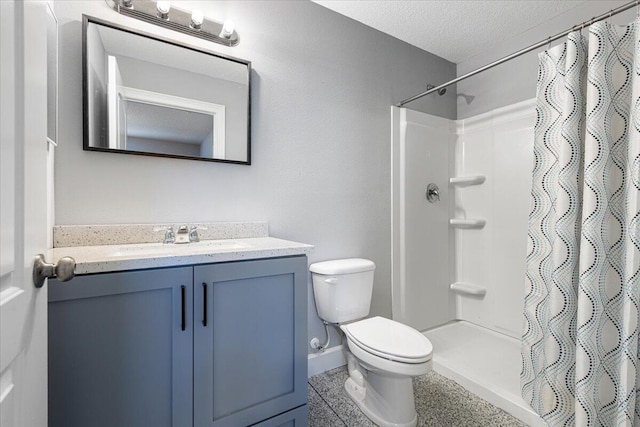 1200 Hartman Rd, Fort Pierce, FL 34947 - bathroom featuring toilet, vanity, a shower with curtain, and a textured ceiling