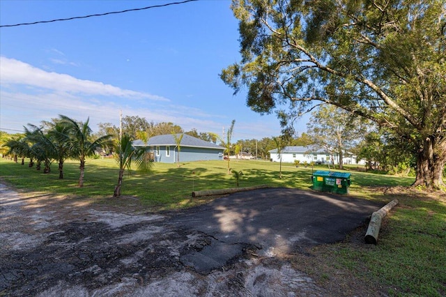 1200 Hartman Rd, Fort Pierce, FL 34947 - view of green lawn