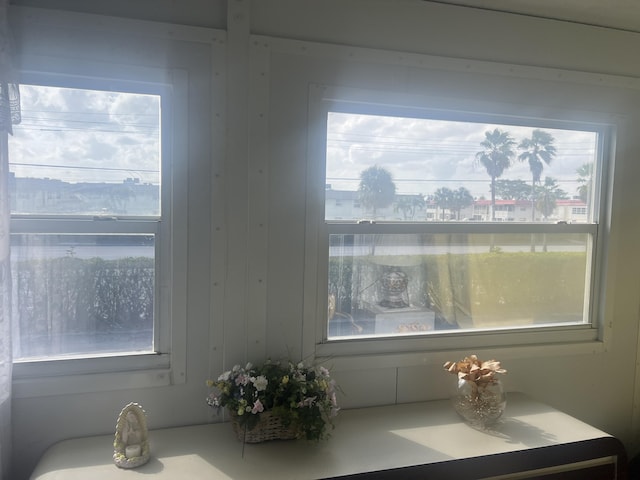 75 Flanders B B, Delray Beach, FL 33484 - dining area featuring a wealth of natural light