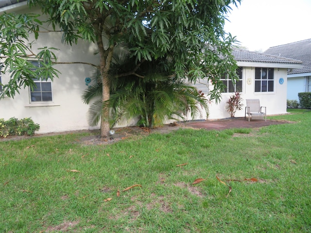 5372 Pine Cir, Coral Springs, FL 33067 - view of grassy yard