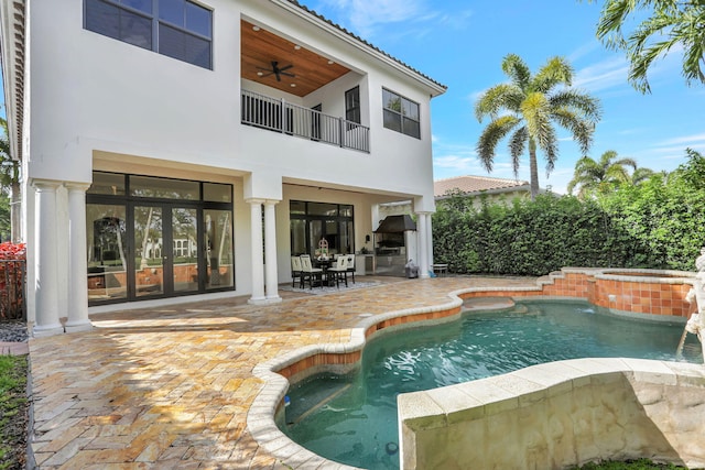 9387 Satinleaf Pl, Parkland, FL 33076 - view of swimming pool with a patio area, an in ground hot tub, ceiling fan, and a fenced in pool