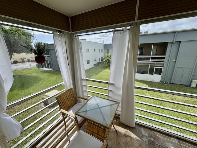 view of sunroom / solarium