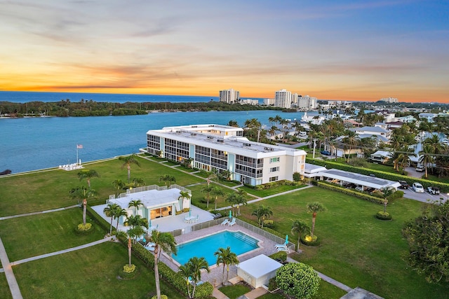 bird's eye view featuring a water view