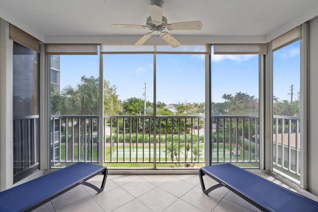 2809 Florida Blvd Unit 307, Delray Beach, FL 33483 - unfurnished sunroom with a ceiling fan and a healthy amount of sunlight