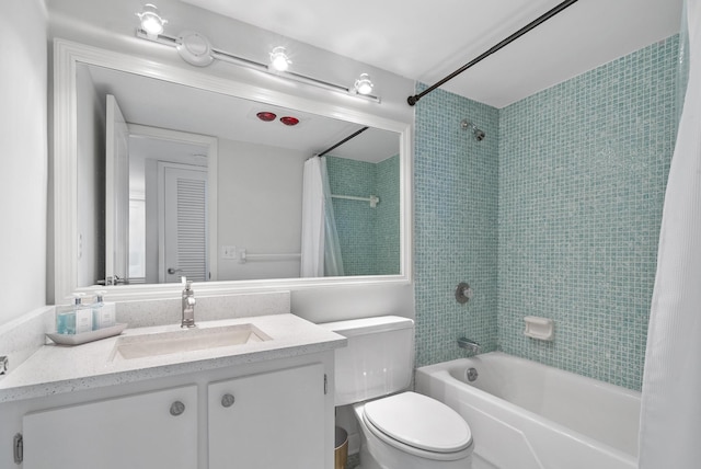 2809 Florida Blvd Unit 307, Delray Beach, FL 33483 - bathroom featuring shower / tub combo, toilet, and vanity