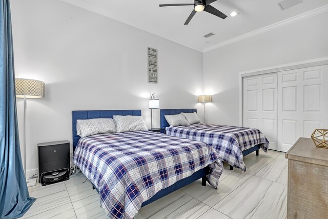 8086 Bautista Way, Palm Beach Gardens, FL 33418 - bedroom featuring crown molding, ceiling fan, a closet, and visible vents