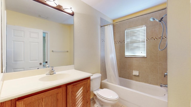 2558 SE Pineland Dr, Port Saint Lucie, FL 34952 - full bath with shower / tub combo with curtain, vanity, and toilet