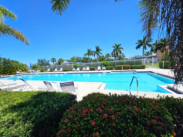 10902 SW Blue Mesa Way, Port Saint Lucie, FL 34987 - view of community pool