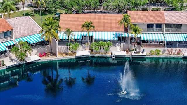 view of swimming pool