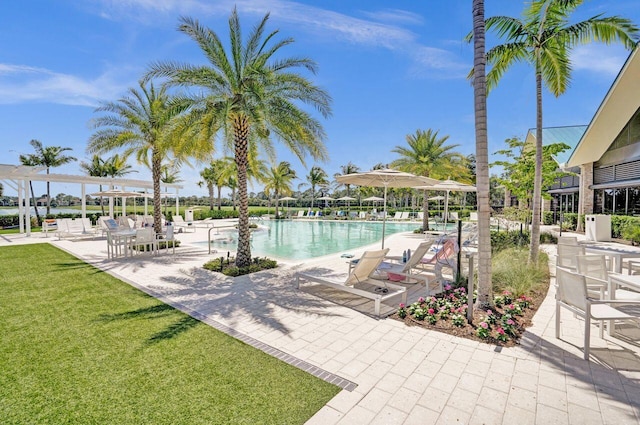 13179 Camero Way, Palm Beach Gardens, FL 33418 - community pool with a lawn and a patio area
