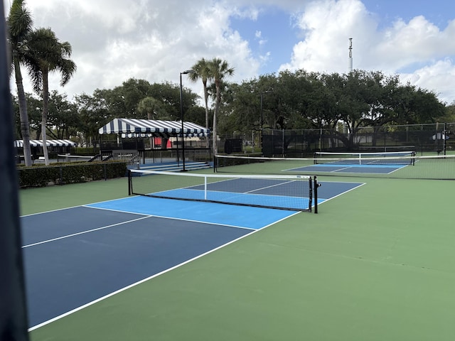 6201 62nd Way, West Palm Beach, FL 33409 - view of tennis court featuring community basketball court