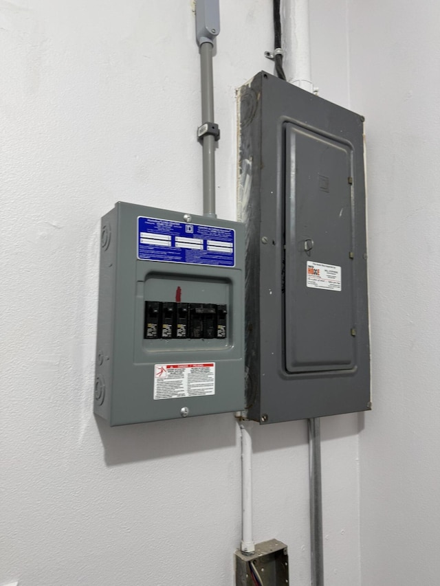120 Banyan Dr, Port Saint Lucie, FL 34952 - utilities with electric panel