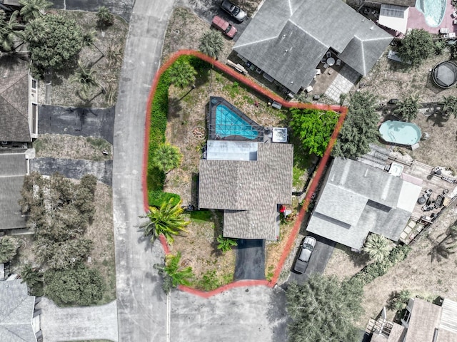 3750 NW 73rd Way, Coral Springs, FL 33065 - aerial view of property's location with a pool and property boundaries highlighted
