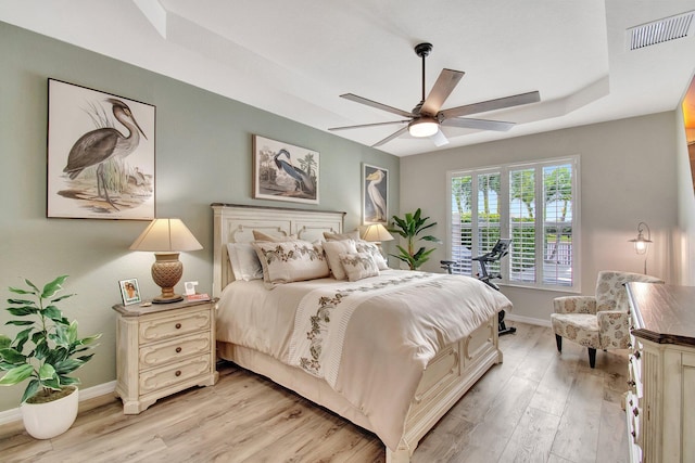 7147 Prudencia Dr, Lake Worth, FL 33463 - bedroom featuring light wood finished floors, baseboards, and ceiling fan