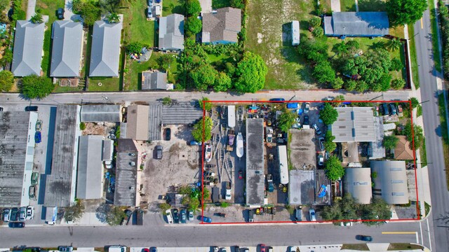 383 SE 2nd Ave, Delray Beach, FL 33483 - aerial perspective of suburban area with property boundaries highlighted
