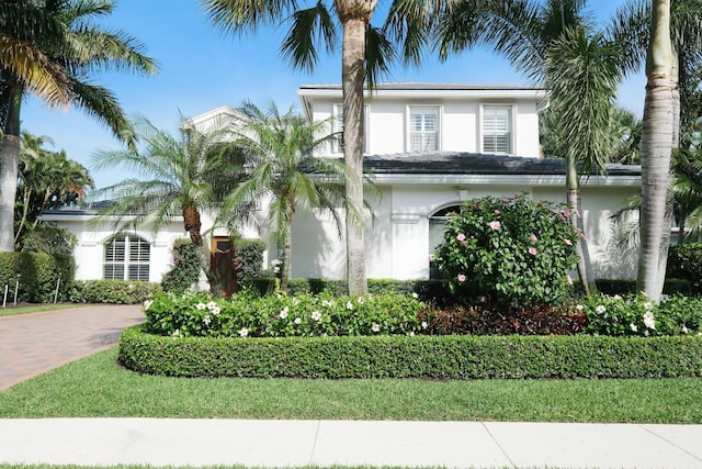 192 Sedona Way, Palm Beach Gardens, FL 33418 - view of front facade with stucco siding and decorative driveway