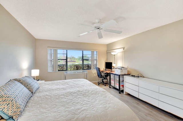 45 Eastgate Dr Unit B, Boynton Beach, FL 33436 - bedroom featuring visible vents, a ceiling fan, wood finished floors, and a textured ceiling
