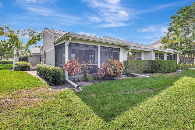 45 Eastgate Dr Unit B, Boynton Beach, FL 33436 - view of yard with fence