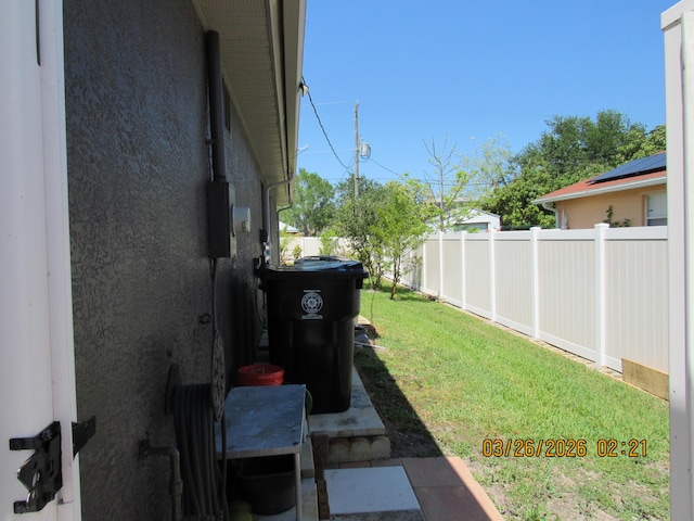 443 SW Homeland Rd, Port Saint Lucie, FL 34953 - view of yard with fence