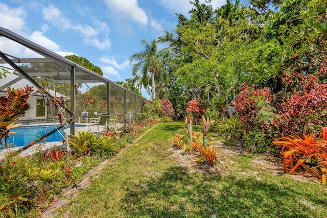 2101 SE Harlow St, Port Saint Lucie, FL 34952 - view of yard featuring an outdoor pool