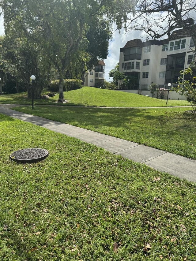 1681 NW 70th Ave Unit 102, Plantation, FL 33313 - view of grassy yard