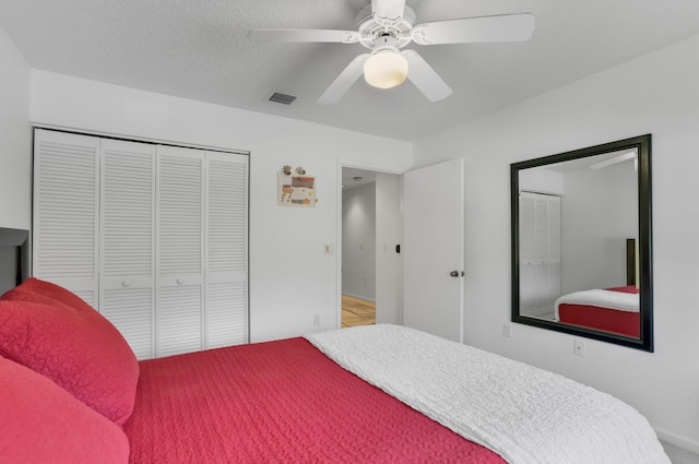 9927 Seacrest Cir Unit 202, Boynton Beach, FL 33437 - bedroom featuring a ceiling fan, visible vents, and a closet
