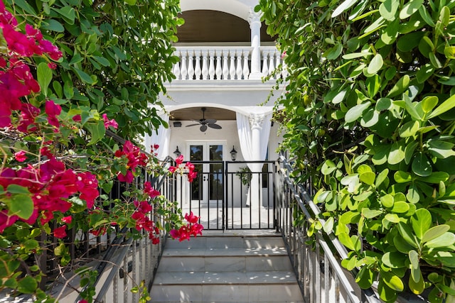 712 NE 71st St, Boca Raton, FL 33487 - view of exterior entry featuring a balcony