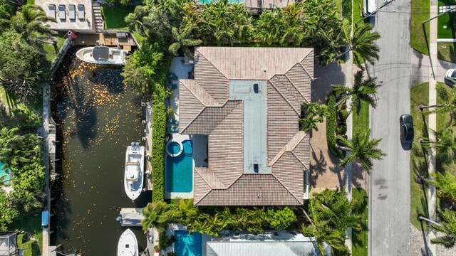 712 NE 71st St, Boca Raton, FL 33487 - aerial view featuring a water view