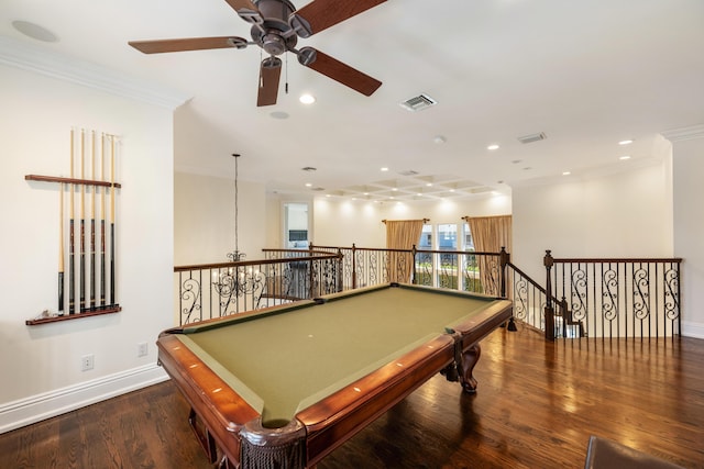 712 NE 71st St, Boca Raton, FL 33487 - rec room featuring crown molding, a ceiling fan, visible vents, wood finished floors, and baseboards