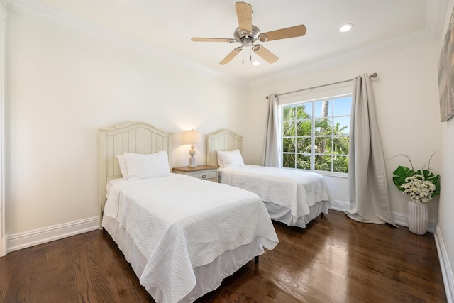 712 NE 71st St, Boca Raton, FL 33487 - bedroom featuring recessed lighting, wood finished floors, a ceiling fan, crown molding, and baseboards