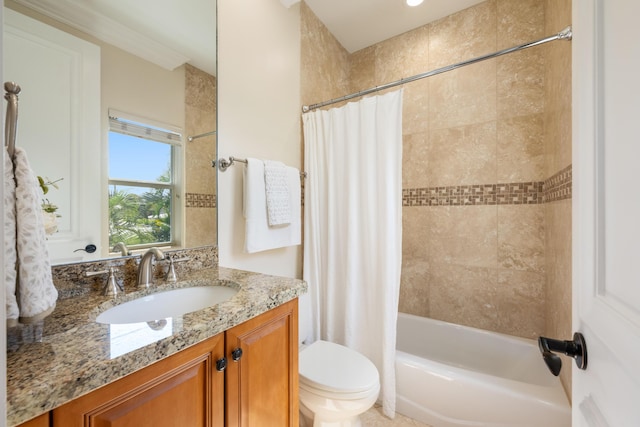 712 NE 71st St, Boca Raton, FL 33487 - bathroom with shower / bath combo, vanity, and toilet