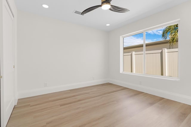 841 SE 5th Ter, Pompano Beach, FL 33060 - empty room featuring light wood finished floors, baseboards, recessed lighting, visible vents, and a ceiling fan