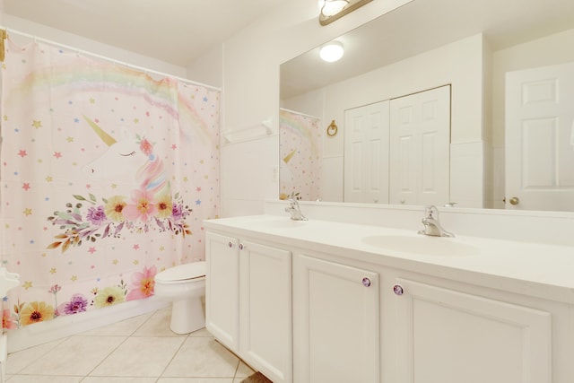 144 Pennock Landing Cir, Jupiter, FL 33458 - full bathroom with tile patterned floors, toilet, double vanity, and a shower with shower curtain