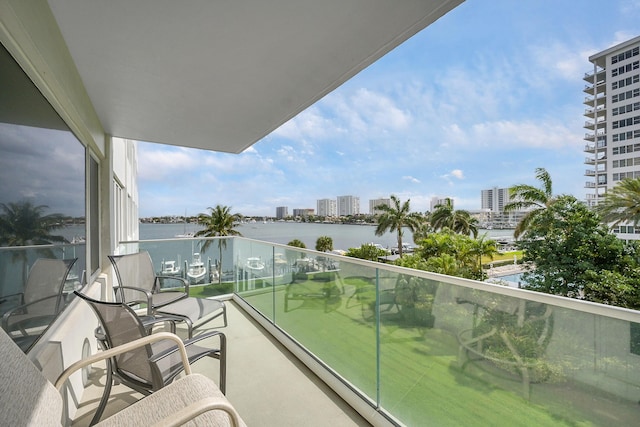 701 E Camino Real Unit 4B, Boca Raton, FL 33432 - balcony featuring a water view and a view of city