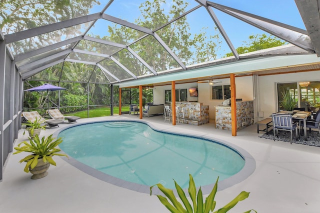 2416 NW 32nd St, Boca Raton, FL 33431 - outdoor pool featuring a patio area, ceiling fan, and glass enclosure