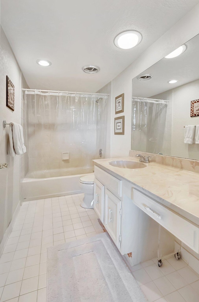 1625 Bridgewood Dr, Boca Raton, FL 33434 - full bath with tile patterned flooring, toilet, shower / tub combo, and visible vents