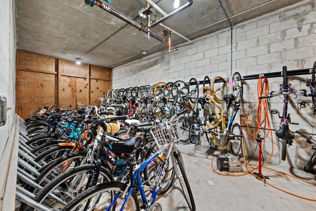 336 Golfview Rd Unit 916, North Palm Beach, FL 33408 - garage with concrete block wall and bike storage
