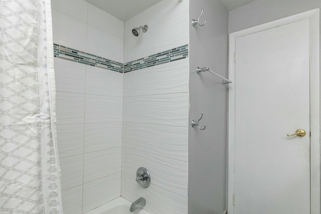 8421 NW 24th St, Sunrise, FL 33322 - bathroom featuring shower / tub combo