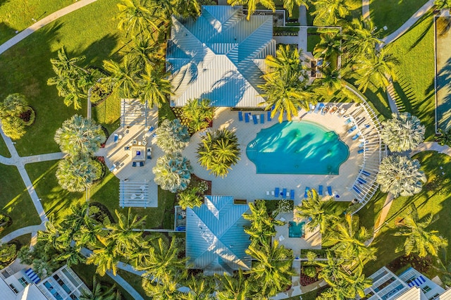 621 Bay Colony Drive S & Slip 13, Juno Beach, FL 33408 - bird's eye view of a pool