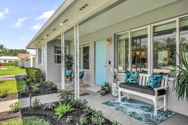 view of patio / terrace with a porch