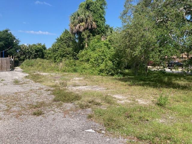 43 N St, Fort Pierce, FL 34946