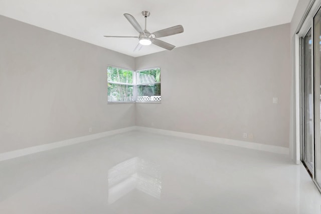 unfurnished room featuring ceiling fan